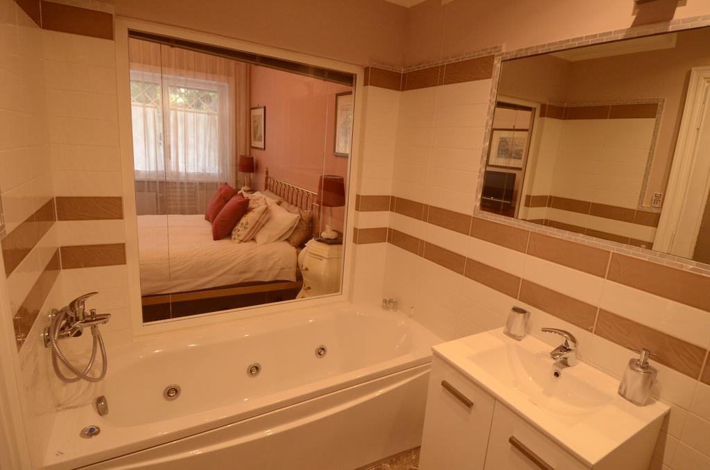 Luxury In Vatican Area
